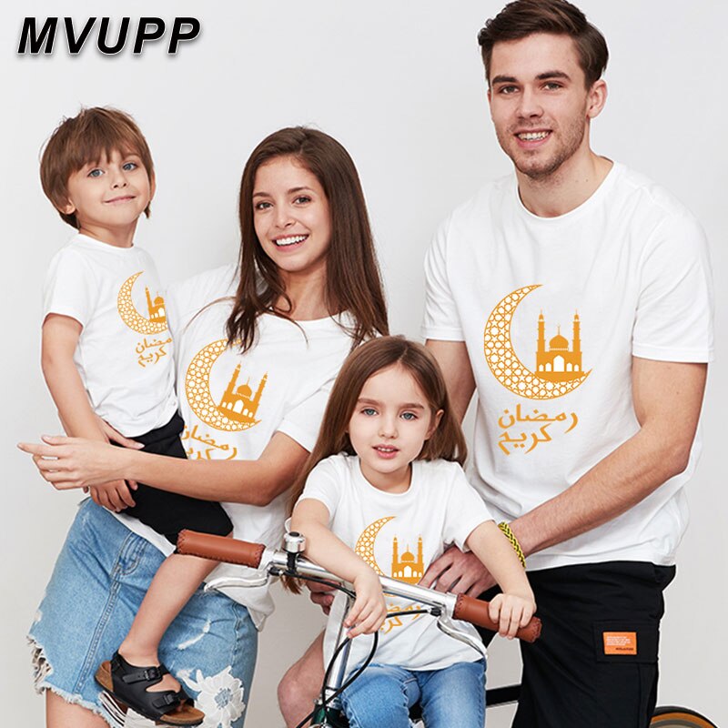 2020 new short tshirts family outfits mommy and daught..